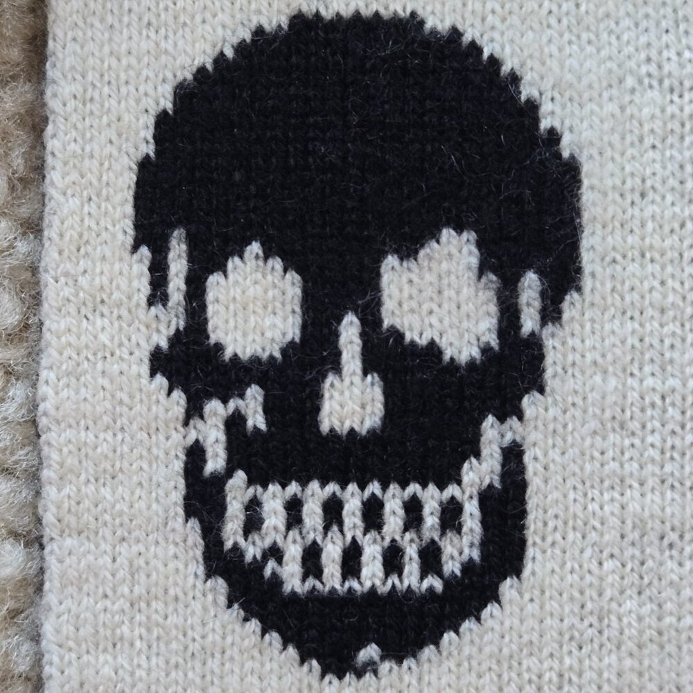 Skull Cashmere Embroidered Wool/Cashmere Scarf Skulls and Flowers - Picture 9 of 16